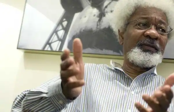 US election: Soyinka vows to destroy his Green Card if Trump wins